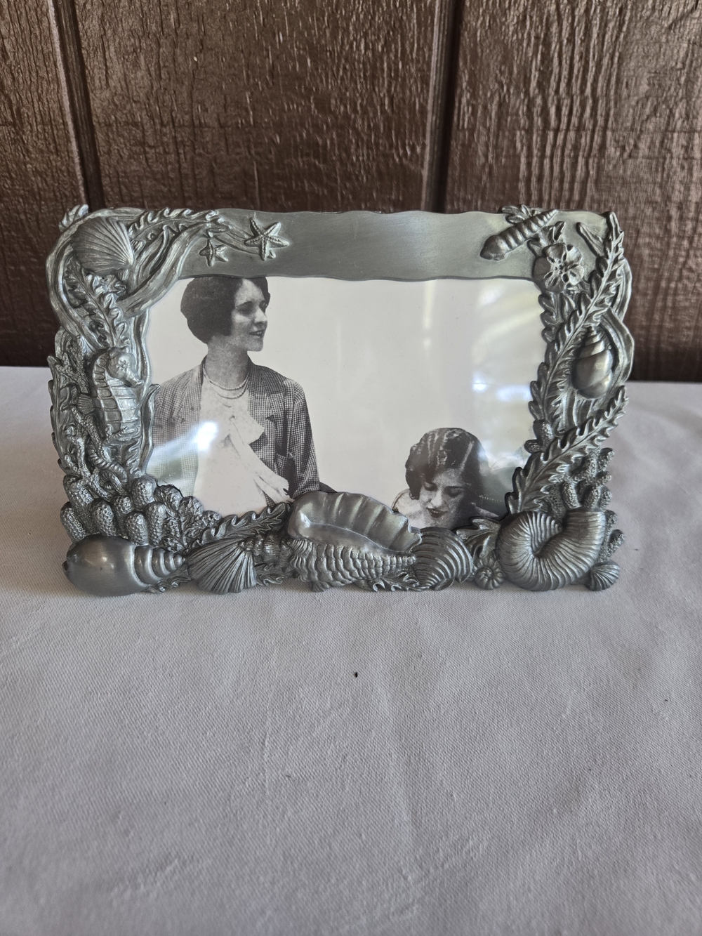 Sea Scape Life Decorative Picture Frame in Silver Metal